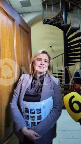 Alex Domínguez vive en en un mundo irreal que no conoce: Maru Campos