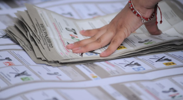 Alertan por la configuración de “un peligroso escenario para la democracia