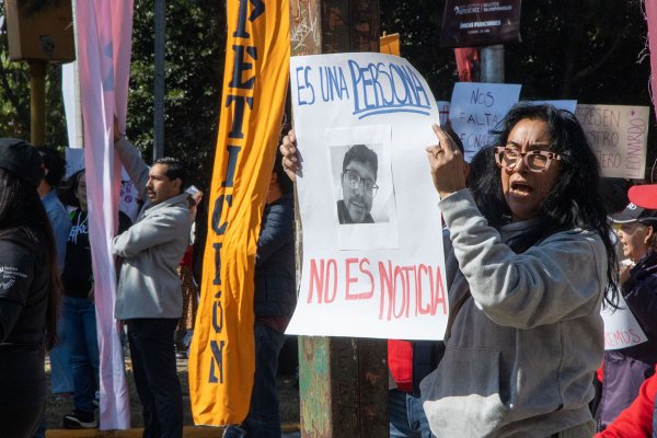 Comunidad universitaria exige aparición con vida de profesor de la Ibero Puebla