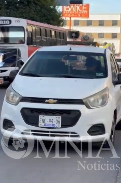 (Video) Perifoneo pro 4T en pleno centro histórico