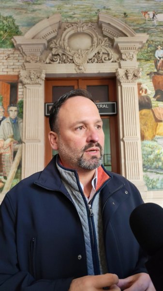 Funcionarios deben dar resultados y no gobernar desde redes sociales: De la Peña