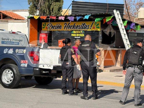 Aseguran a sujeto que subió a poste en San Felipe, estaba desorientado