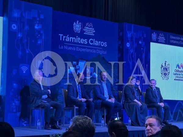 Presenta DUyE el nuevo sistema  Trámites Claros “La Nueva Experiencia Digital”