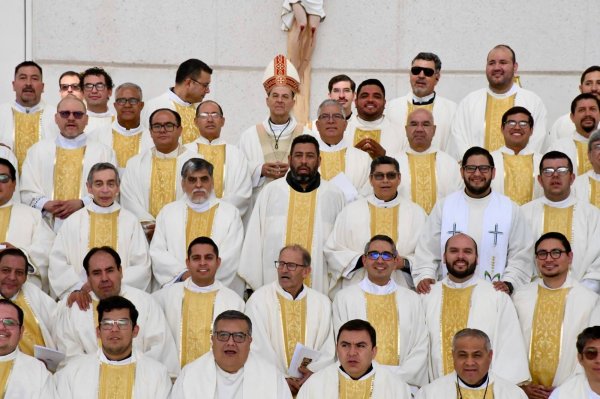 Mas de 170 sacerdotes rinden homenaje a la Virgen de Guadalupe, como signo de comunión y fraternidad en Chihuahua