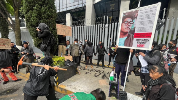 Caso Axe Ceremonia: A 