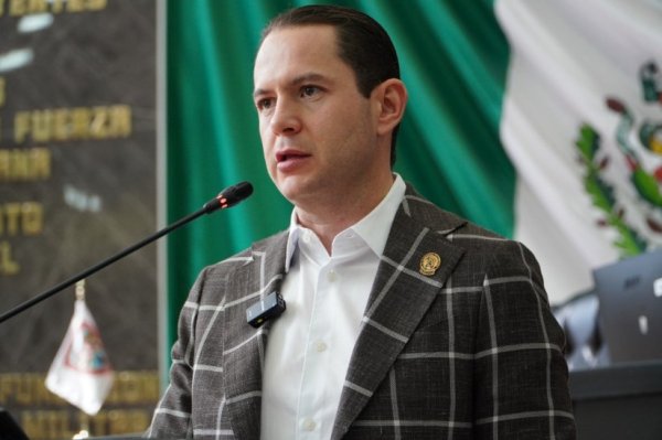 Premiar a Garduño exhibe a un gobierno permisivo e indolente: Villalobos