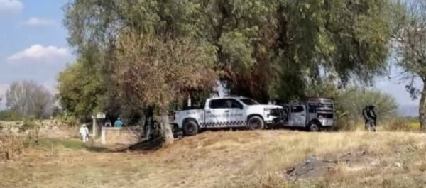 Hallan los restos de al menos 18 personas al interior de dos pozos de agua en Juventino Rosas