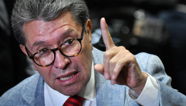 Ricardo Monreal abre la puerta a cambios en la reforma electoral; plantea foros de discusión