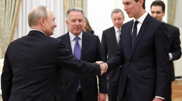 Negociadores estadounidenses llegan a Moscú para hablar con Putin