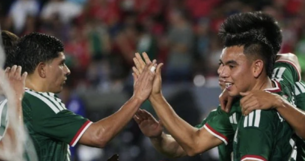 México derrota a Panamá y corta racha de seis partidos sin victoria