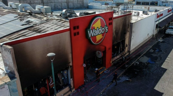 Posponen para el próximo lunes audiencia por el incendio de la tienda Waldo's que dejó 23 muertos en Hermosillo