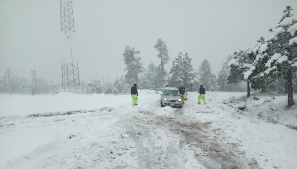 Cierran carretera Parral–Guadalupe y Calvo por nevada