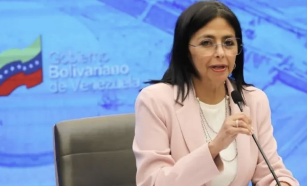 Delcy Rodríguez, presidenta interina de Venezuela, llama a 