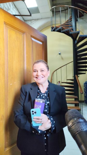 Maru Campos agradece atenciones de Ernestina Godoy tras encuentro