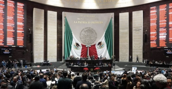 Legisladores exigen imponer sanciones a empleadores que no cumplan la “Ley Silla”