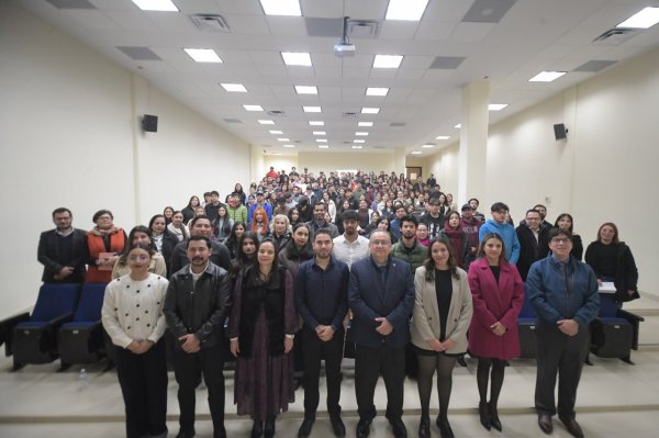Arranca UACH ciclo escolar 2026 en Facultad de Economía Internacional campus Parral