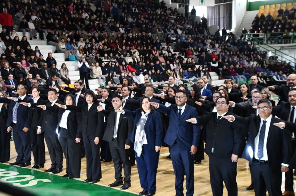 Toman protesta a nuevo personal directivo de planteles del Cobach