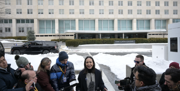 Corina Machado, escéptica ante la propuesta de Petro de que Maduro sea juzgado en Venezuela