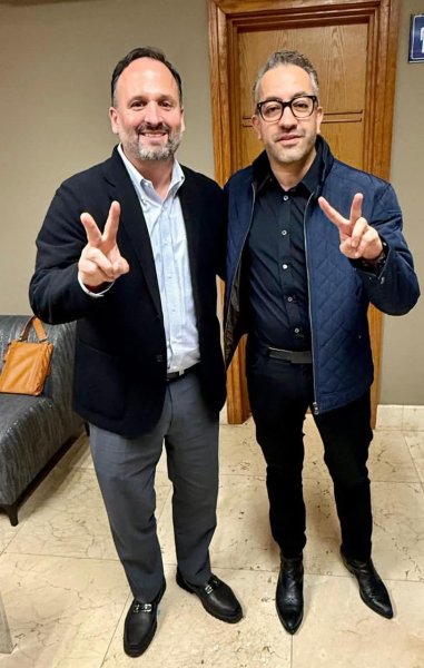 Santiago De la Peña presume encuentro con Chumel Torres en el Chihuahua Fest