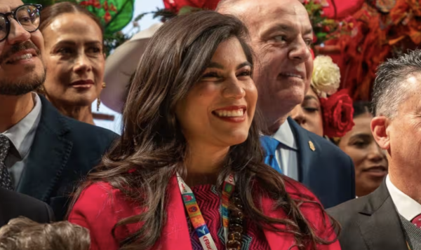 Destituyen a secretaria de Turismo de Chiapas por andar paseando en Madrid