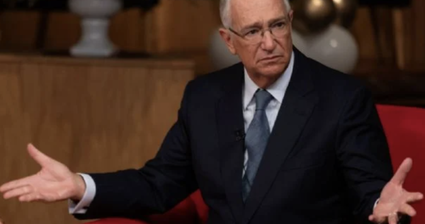 Grupo Salinas paga al SAT para “dar vuelta a la página”, pero advierte que seguirá pugna contra 4T