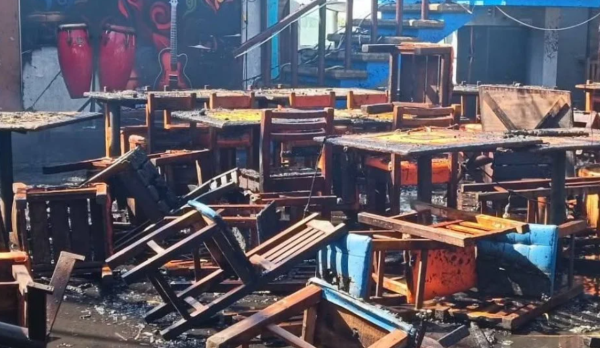 Incendian restaurante de Veracruz con bomba molotov