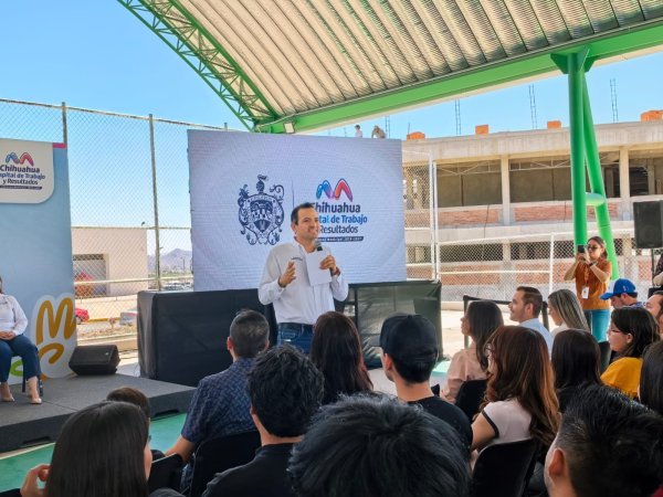 Entrega Marco Bonilla mejoras deportivas en la UTCH Campus Cantera