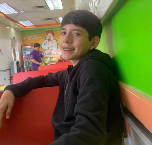 Familia solicita apoyo para adolescente diagnosticado con sarcoma de Ewing