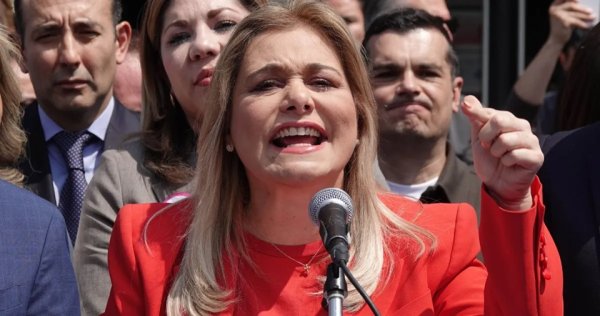 Dichos de Sheinbaum que agentes de la CIA eran “visitantes” anula actos jurídicos contra Maru: Alejandro Domínguez