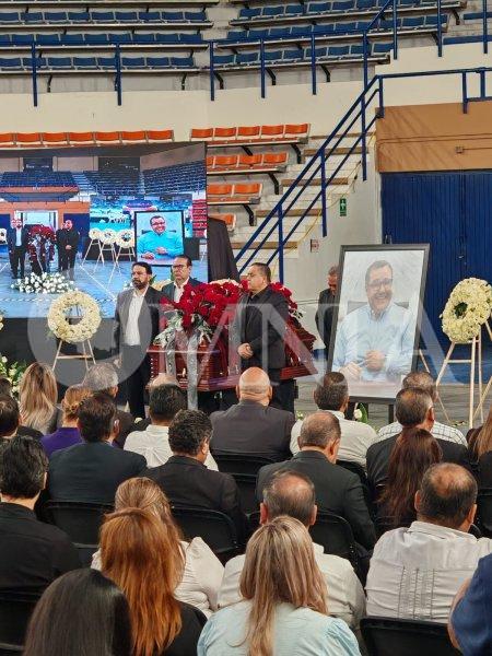 Entre aplausos y recuerdos dan último adiós a Marco Licón, director ejecutivo de la JMAS ciudad Juárez