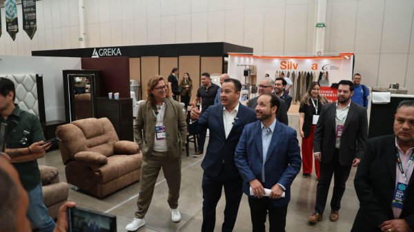 “La industria mueblera genera miles de empleos y fortalece nuestra economía regional”, Valenciano en Expo Muebles 2026