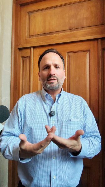 Porcesos de elección no han iniciado oficialmente, por lo pronto, aplicados en la chamba: Santiago De la Peña