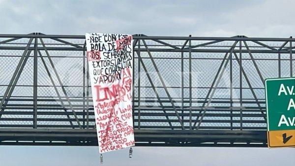 Localizan narcomanta en puente peatonal de Los Minerales; señalaba a Gilberto Loya