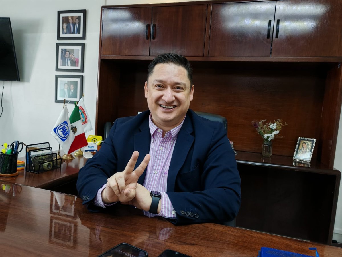 Asegura Alfredo Chávez que así se lleva con Daniela Álvarez: “es auténtica como buena juarense”