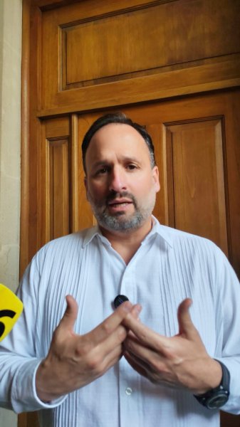 Acusa Santiago De la Peña de presión indebida de lideresas para obtener apoyos del Gobierno del Estado