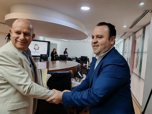 Propone Guillermo Ramírez ampliar notarías a 85 años de edad, y el retiro conservando patente