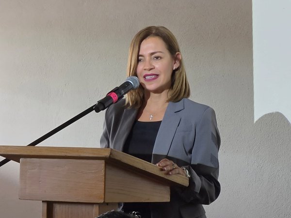 Inmadura y revanchista la oposición de Morena a la Vía Poniente 5: Isela Martínez
