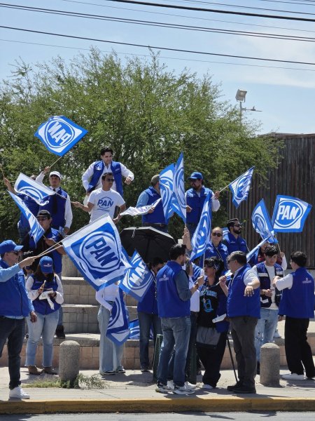 PAN sale a las calles de Juárez con el “Terremoto Azul Nacional”