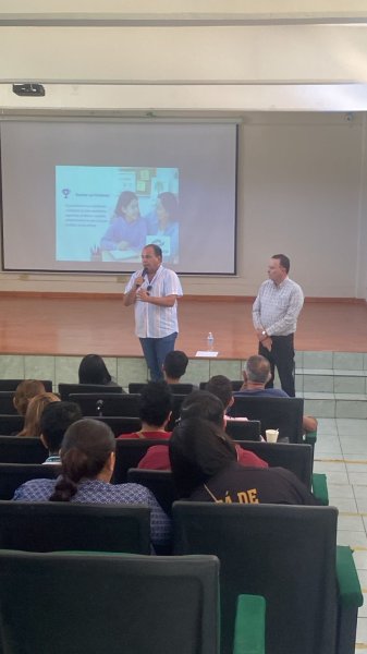 Más de 2 mil personas participan en Escuela para Padres y Cursos Sabatinos de CONALEP Chihuahua