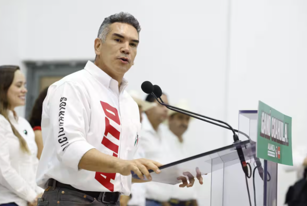 Alito proyecta triunfo en 12 gubernaturas si hay alianza con PAN y MC para 2027; incluye a Chihuahua