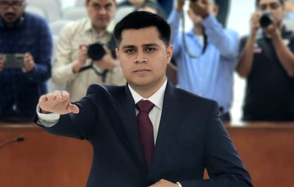 Diputado morenista de BC pide licencia para separarse del cargo; deja curul a su hijastro