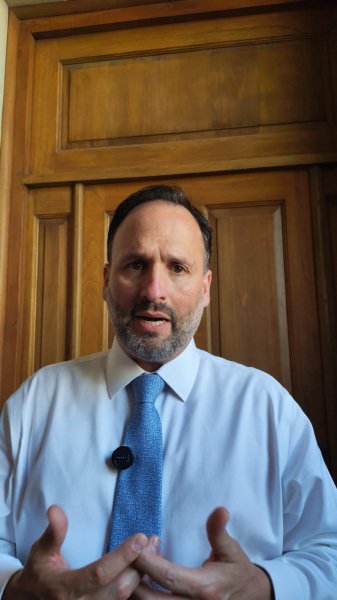 Agenda legislativa y reforma electoral: Santiago De la Peña tras reunión en Congreso del Estado