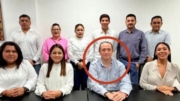 Héctor Contreras, titular del SAT Quintana Roo captado en zona VIP de la NBA, habría paga 380 mil pesos