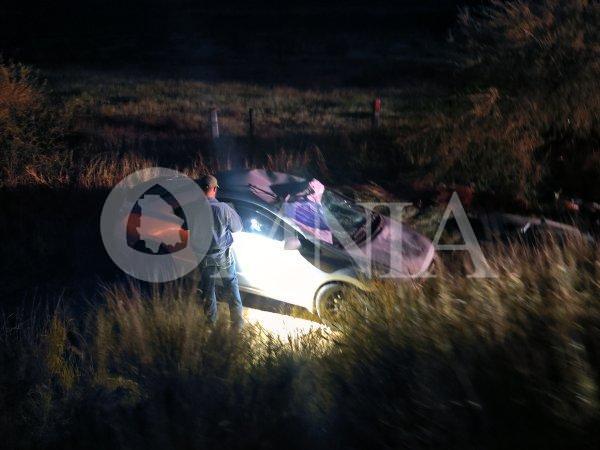 Vuelca Civic en carretera Chihuahua-Delicias