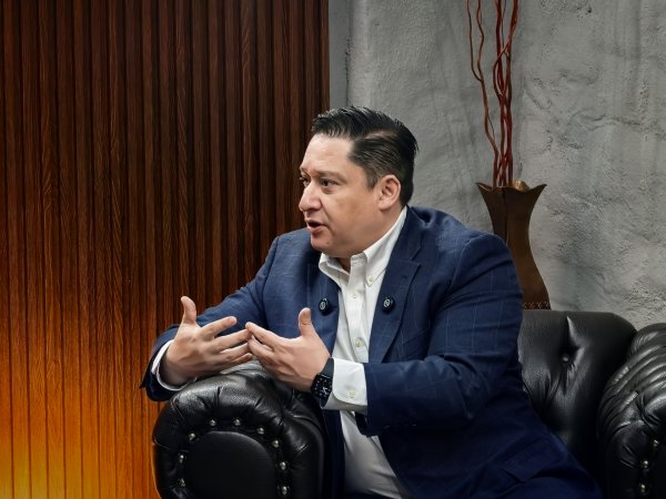 Las candidaturas no se ganan en pláticas de café; se necesita potencial electoral, arraigo y capacidad. Alfredo Chávez