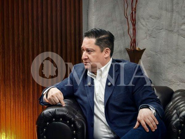 Ipso facto, la entrevista exprés de OMNIA: Con Alfredo Chávez, coordinador de los diputados del PAN