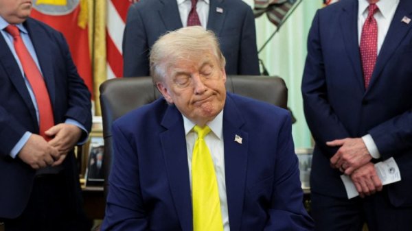 Trump cumplirá 80 años en medio de cuestionamientos sobre su estado de salud