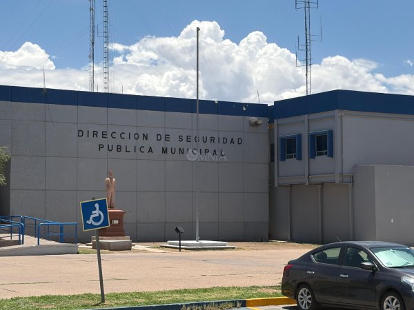 Identifican a mujer localizada sin vida en barandillas de la Comandancia Norte