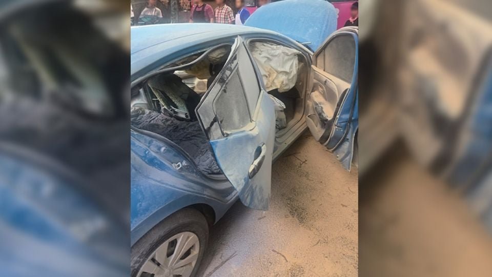 Padre e hijo resultan heridos tras explosión al interior de automóvil cuando circulaban en la zona de Tacubaya