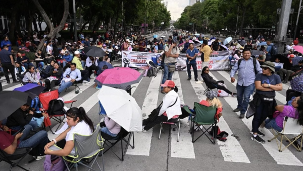 CNTE evalúa trasladar el plantón del Centro Histórico a Paseo de la Reforma